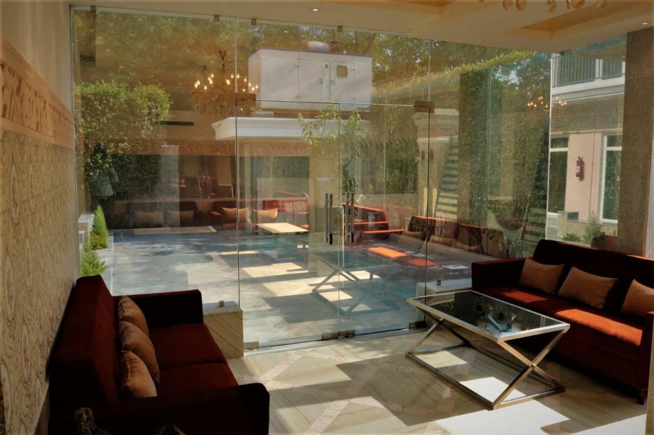 Royal Residence Iffco Chowk Gurgaon Exterior foto
