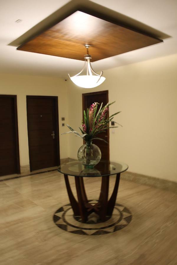 Royal Residence Iffco Chowk Gurgaon Exterior foto