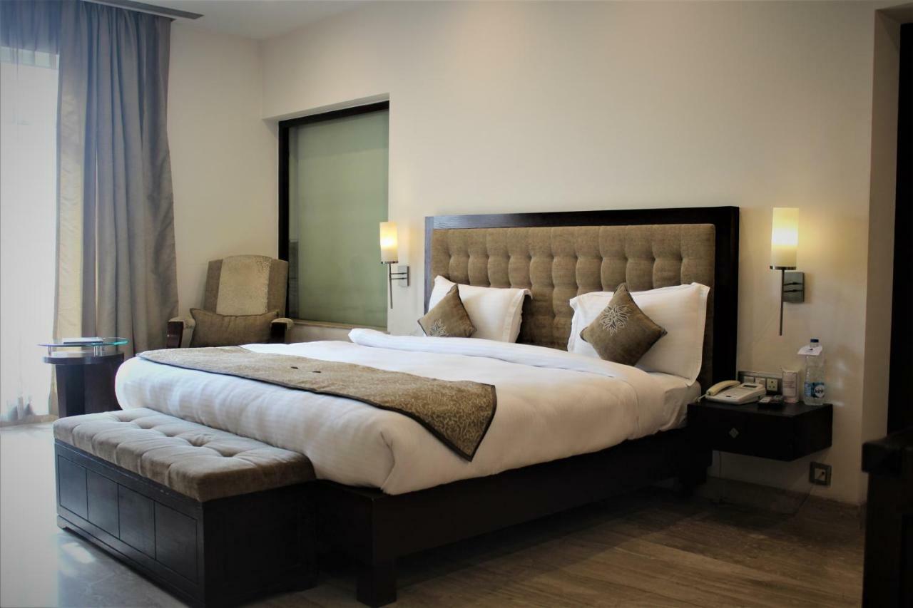 Royal Residence Iffco Chowk Gurgaon Exterior foto