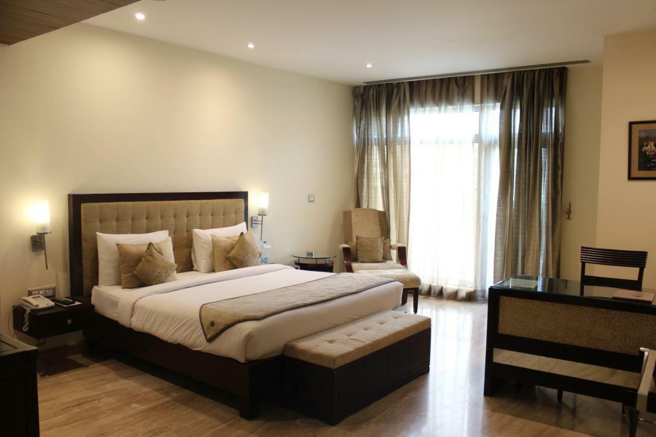 Royal Residence Iffco Chowk Gurgaon Exterior foto